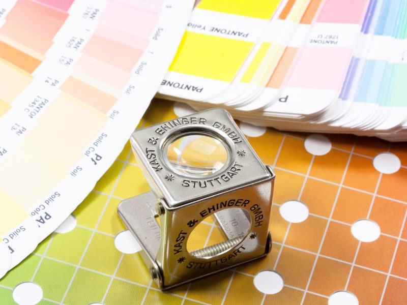 hand-communication-yellow-magnifying-glass-printing-label-921469-pxhere.com